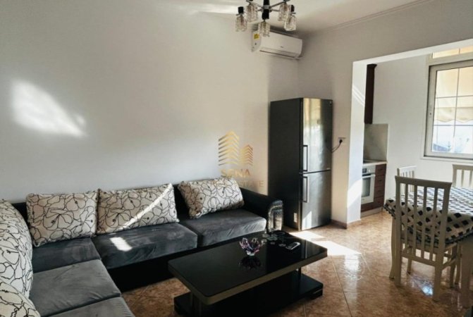 Tirane, jepet me qera apartament 2+1+Ballkon Kati 5, 100 m² 600 € (Rruga Ferit Xhajko)