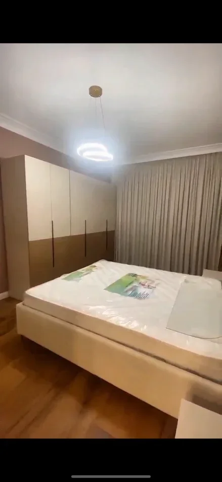 Tirane, jepet me qera apartament 2+1+Ballkon Kati 3, 150 m² 1.200 € (Vet Hospital)