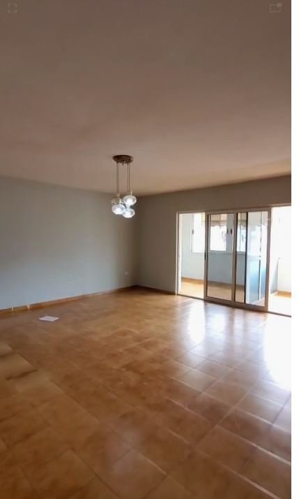 Shitet Apartament tek Komuna e Parisit afer ( Pizza Uno) ,Kati 4, 124 m² 289.000 €uro