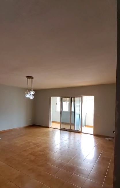 Shitet Apartament tek Komuna e Parisit afer ( Pizza Uno) ,Kati 4, 124 m² 289.000 €uro