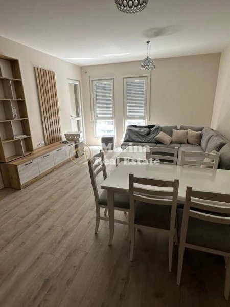 Tirane, jepet me qera apartament 2+1+Ballkon Kati 2, 96 m² 600 € (Rruga 5 Maj)