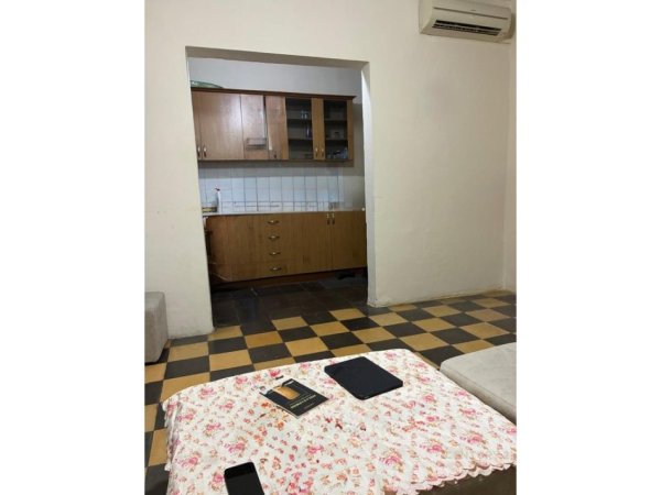 Tirane, shitet apartament 2+1 Kati 5, 130.000 € 