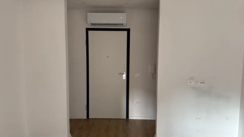 Tirane, jepet me qera apartament 1+1+Ballkon Kati 3, 60 m² 550 € 