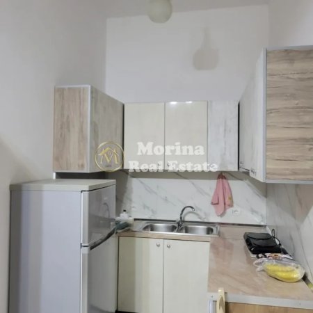 Tirane, jepet me qera garsonier Kati 1, 50 m² 300 € (Shkoze)