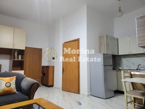 Tirane, jepet me qera garsonier Kati 1, 50 m² 300 € (Shkoze)