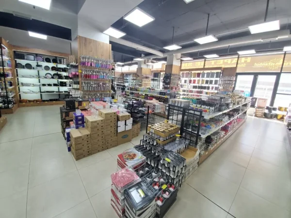 Tirane, shitet ambjent biznesi Kati 0, 413 m² 1.652.000 € (KRISTAL CENTER)