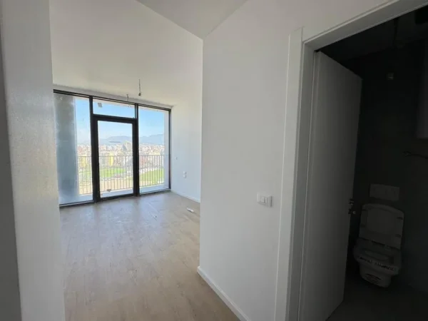 Tirane, jepet me qera ambjent biznesi Kati 12, 138 m² 1.500 € 