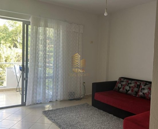 Tirane, jepet me qera apartament 1+1+Ballkon Kati 5, 64 m² 380 € (Rruga Muhamed Deliu)