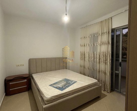 Tirane, jepet me qera apartament 1+1+Ballkon Kati 5, 64 m² 380 € (Rruga Muhamed Deliu)