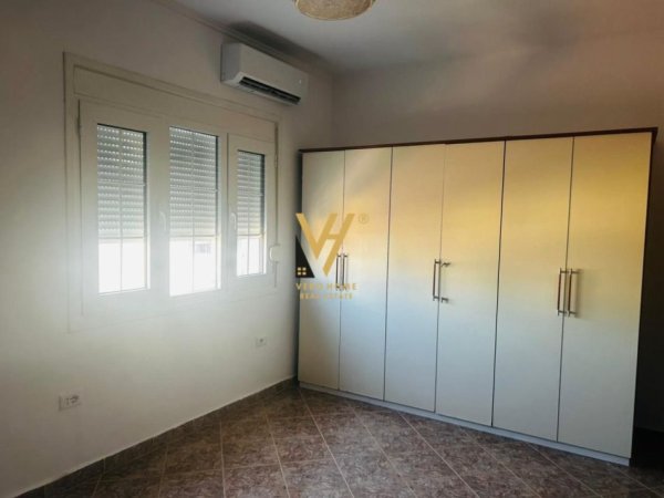 Tirane, jepet me qera apartament 2+1+Ballkon Kati 5, 85 m² 600 € (FERIT XHAJKO)