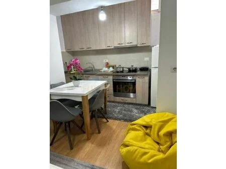 Tirane, shitet apartament 3+1+Ballkon Kati 1, 106 m² 175.000 € (Brryli, Rruga Bardhyl)