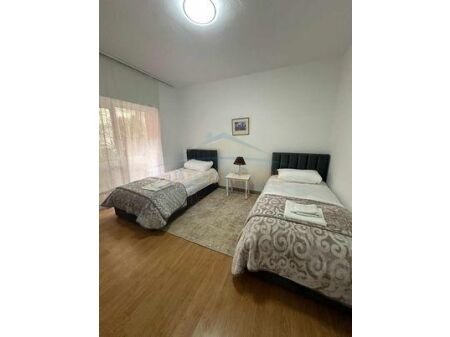Tirane, shitet apartament 3+1+Ballkon Kati 1, 106 m² 175.000 € (Brryli, Rruga Bardhyl)