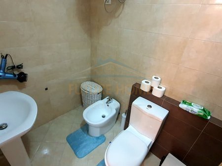 Tirane, jepet me qera apartament 1+1 Kati 2, 72 m² 700 € 