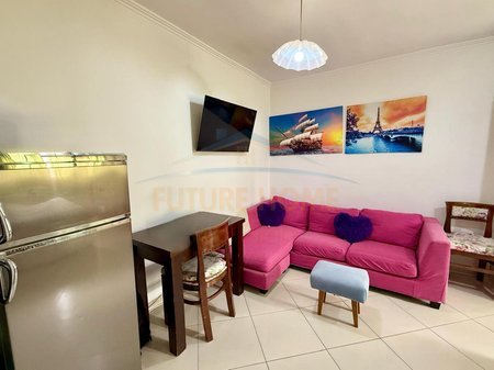 Tirane, jepet me qera apartament 1+1 Kati 4, 40 m² 460 € 