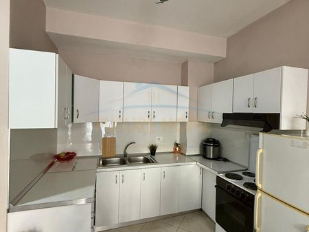 Tirane, jepet me qera apartament 1+1 Kati 5, 56 m² 490 € 