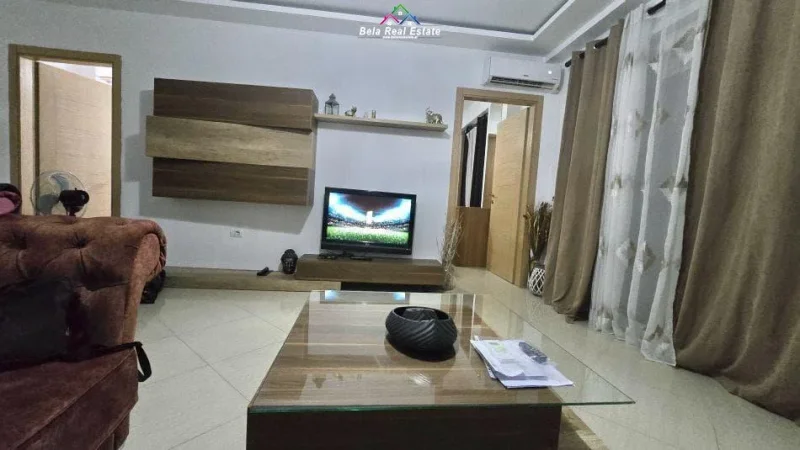 Tirane, jepet me qera apartament 2+1 Kati 2, 80 m² 500 € (PRANE COK MARKET)