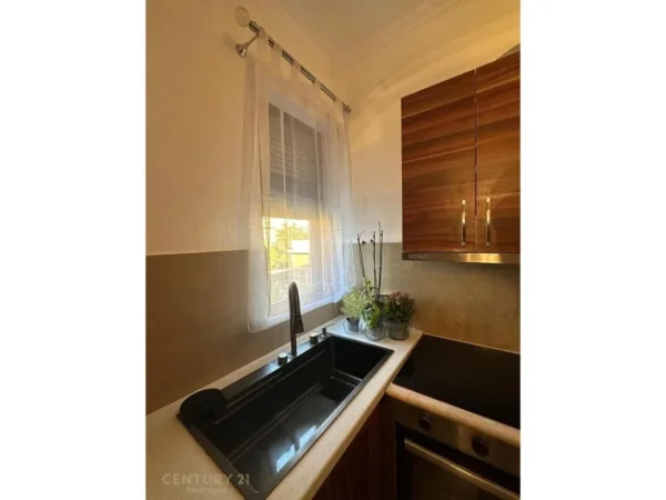 Tirane, shitet apartament 2+1 Kati 5, 69 m² 165.000 € (Metropol121179)