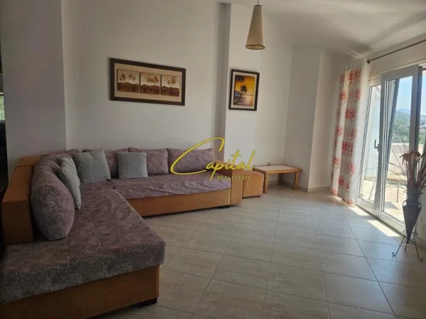 Tirane, jepet me qera apartament 2+1 Kati 7, 130 m² 600 € (FRESKU)