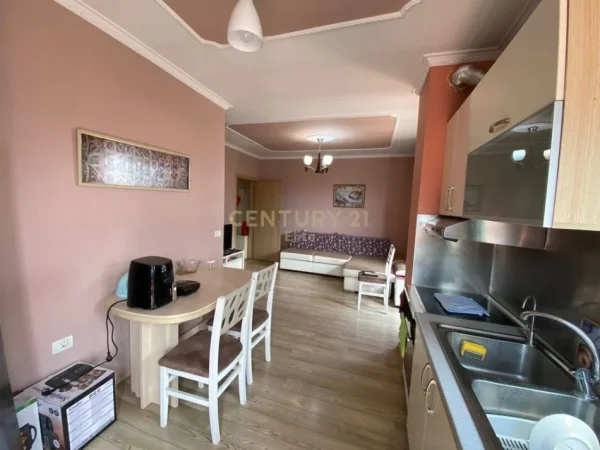 Tirane, shitet apartament 1+1 Kati 5, 81 m² 95.000 € 