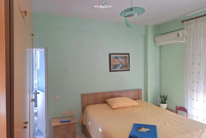 Tirane, jepet me qera apartament 3+1+Ballkon Kati 7, 110 m² 700 € (SELVIA)