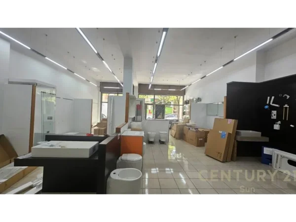 Tirane, shitet ambjent biznesi Kati 0, 150 m² 675.000 € (Rr. Fortuzi)