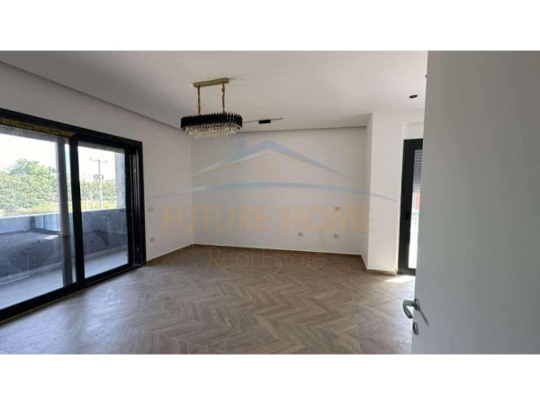 Tirane, shitet apartament 3+1+Ballkon Kati 1, 130 m² 240.000 € (REZIDENCA OASIS UNAZA E RE)