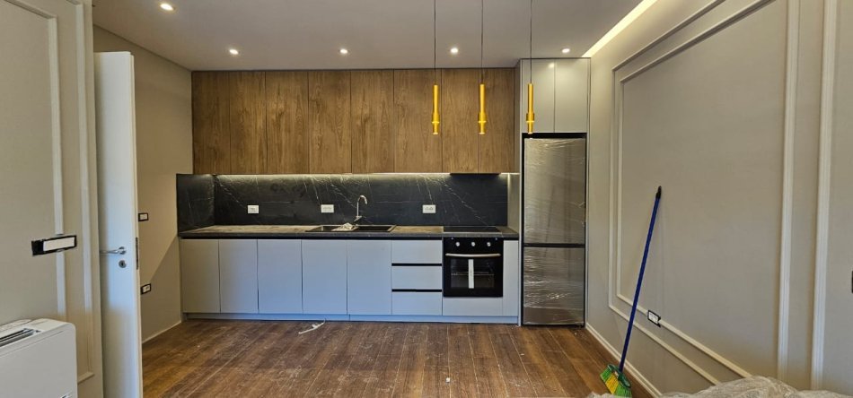 Tirane, jepet me qera apartament 2+1 Kati 6, 90 m² 1.000 € (KODRA E DIELLIT)