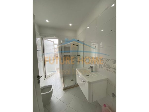 Qera, Ambient Biznesi, Sheshi Willson, Tiranë, 120 m² 1.400 €