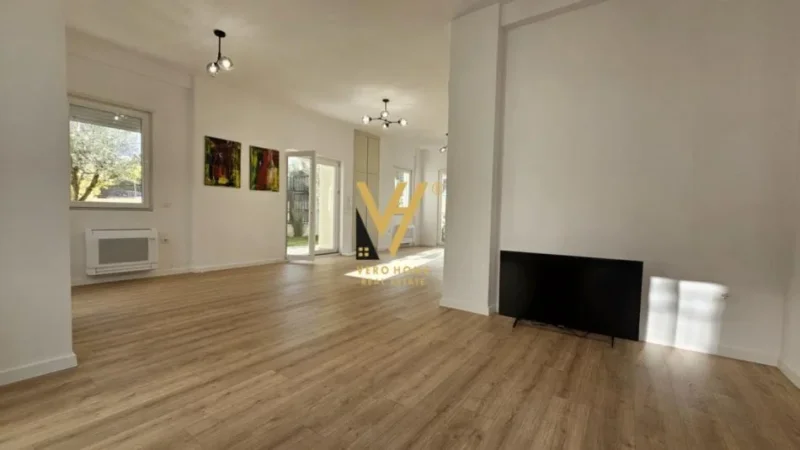 Tirane, jepet me qera Vile 2 Katshe Kati 0, 250 m² 2.500 € (MJULL BATHORE)