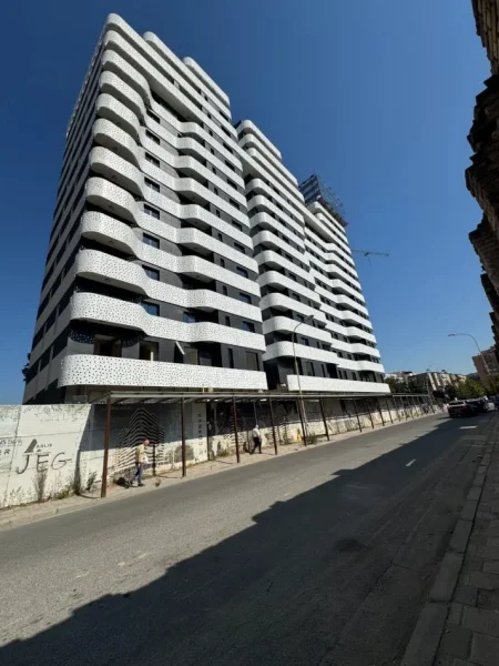 Tirane, shitet apartament 1+1+Ballkon Kati 3, 71 m² 185.000 € (Corner Residence)