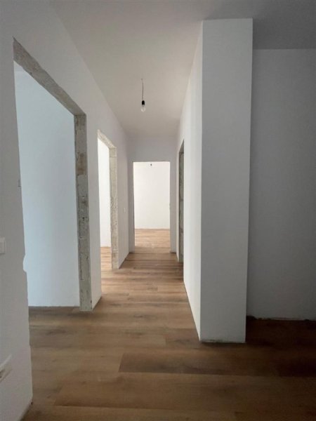 Tirane, shitet apartament 3+1 Kati 3, 133 m² 133.200 € (diellon rezidenc)
