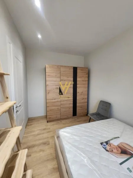 Tirane, jepet me qera apartament 1+1+Ballkon Kati 2, 65 m² 400 € (SAUK)