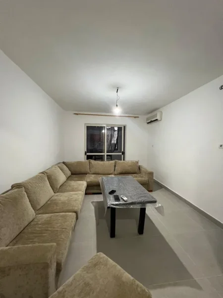 Tirane, jepet me qera apartament 2+1 Kati 4, 100 m² 550 € (rruga siri kodra)
