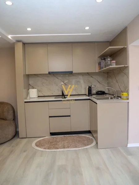 Tirane, jepet me qera apartament 1+1+Ballkon Kati 1, 100 m² 1.200 € (RRUGA E DIBRES)