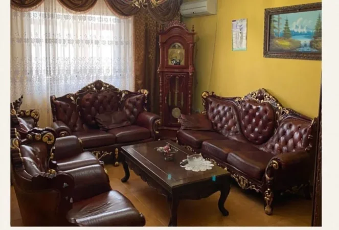 Tirane, jepet me qera apartament 2+1 Kati 4, 550 € (zogu i zi)