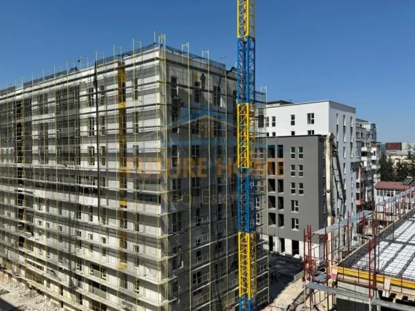 0683487469 Tirane, shitet ambjent biznesi Kati 0, 168 m² 560.000 € (Tirana Entry , Prane Casa Italia)