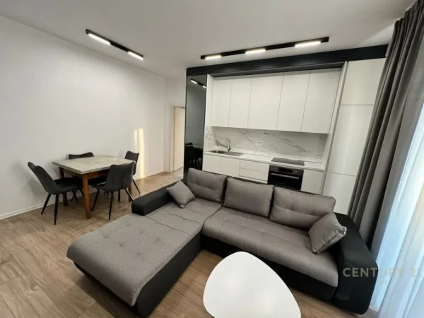 Tirane, jepet me qera apartament 2+1 Kati 8, 100 m² 1.200 € (21 Dhjetori)