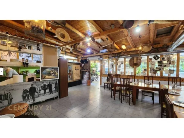 Tirane, shitet bar-resorant Kati 0, 100 m² 250.000 € (Vasil Shanto)