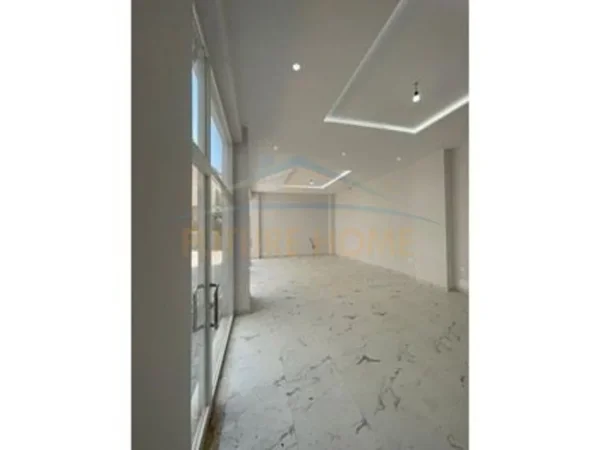 0683487469 Tirane, shitet ambjent biznesi Kati 0, 78 m² 249.600 € (FUSHA E AVIACIONIT)