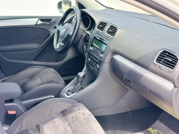 Durres, shitet makine VOLKSWAGEN GOLF VI Nafte, e bardhë automatik Klima 214 km