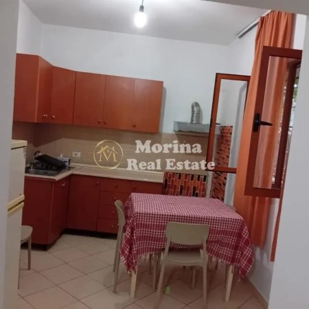 Tirane, jepet me qera apartament 1+1 Kati 1, 65 m² 420 € (Rruga 5 Maji)