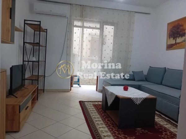 Tirane, jepet me qera apartament 1+1 Kati 1, 65 m² 420 € (Rruga 5 Maji)