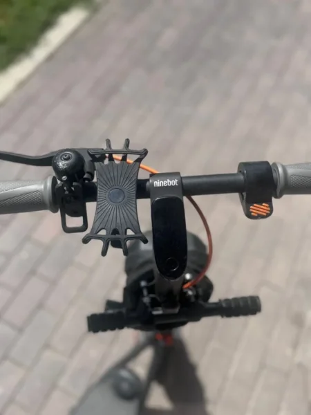 Tirane, shitet Scooter Ninebot F40 , e zeze 250 €