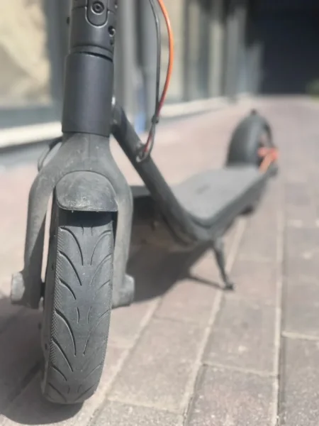 Tirane, shitet Scooter Ninebot F40 , e zeze 250 €