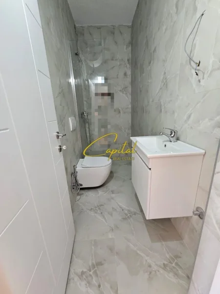 Tirane, shitet apartament 1+1 Kati 5, 48 m² 133.000 € (RRUGA E KAVAJES)