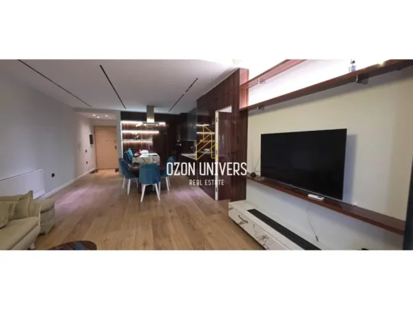 Tirane, jepet me qera apartament 2+1 Kati 2, 120 m² 800 € (Green City Rezidence , Astir)