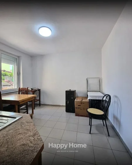 Tirane, jepet me qera apartament Kati 3, 65 m² 650 € (Muhamet Gjollesha)