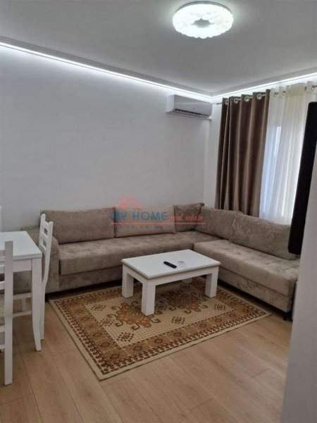 Apartament 1+1 me qera tek Stacioni i Trenit