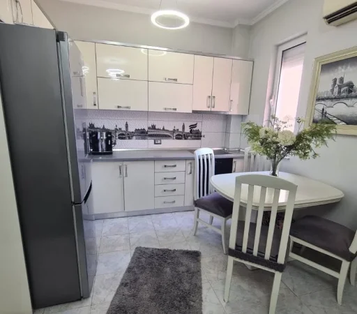 Tirane, jepet me qera apartament 1+1 Kati 5, 70 m² 550 € (KONGRESI MANASTIRIT)