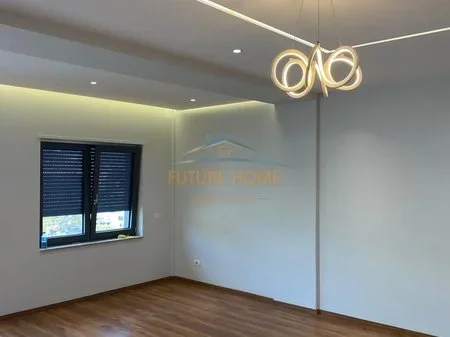 Shitet, Apartament 3+1+2, Zogu i Zi, Tirane. AREA57027